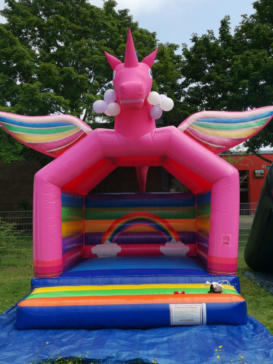 Einhorn-Hüpfburg